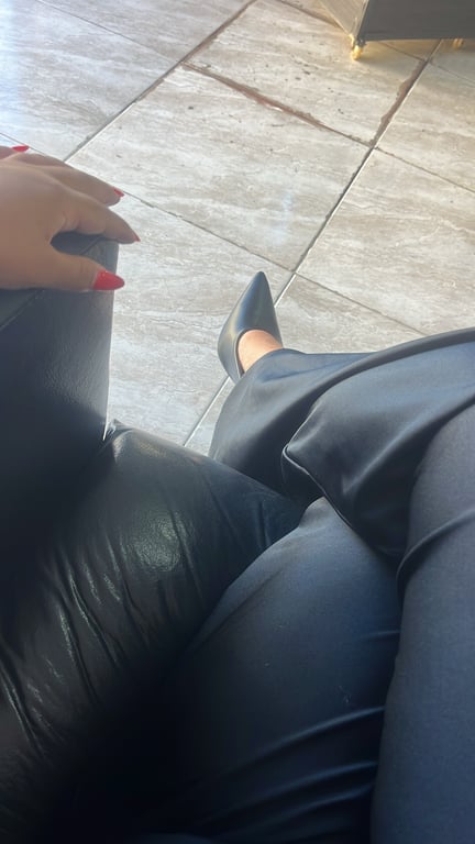 Aninha Massoterapeuta Sua Massagista disponível 24 hrs