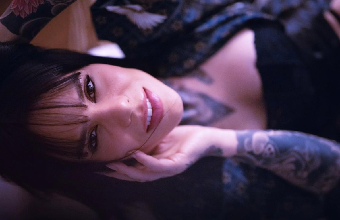 Kuro como um doce pecado. Massagem tântrica em