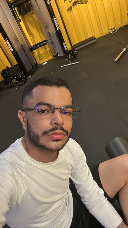 Massagista Boy relaxamento, cuidado e muito prazer Massagem tântrica em