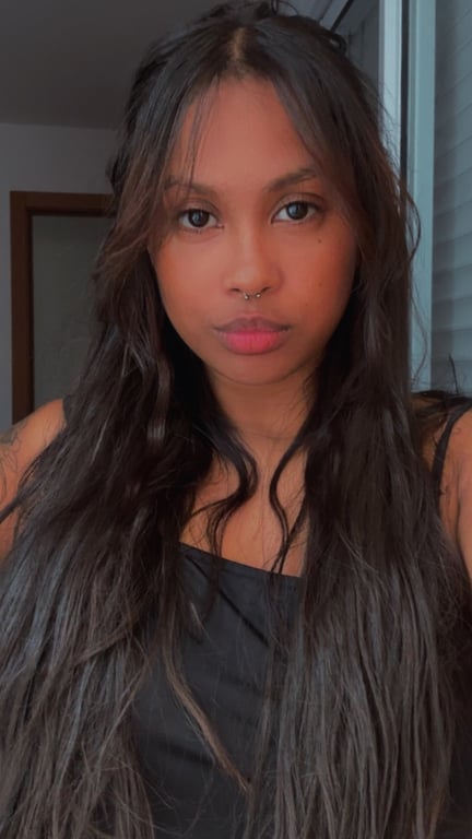 Aylla Terapeuta vivencia, relaxamento e nuru. Massagem sensual em
