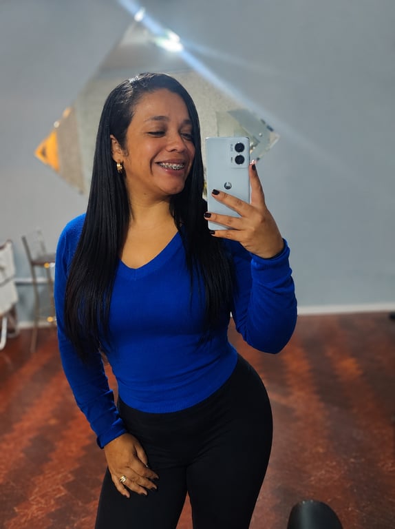 Cintia Silva Massoterapeuta e terapeuta.