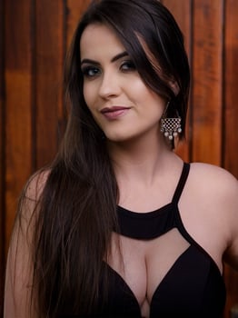 Laís Terapeuta - Massagem de verdade! Permita-se...