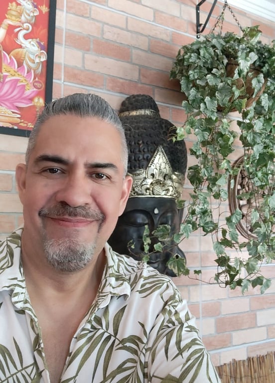 Terapeuta Deva Rupantar Psicoterapeuta Tantrico Massagem nuru
