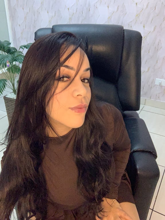 Milena Massagem sensual e nuru Massagem tântrica