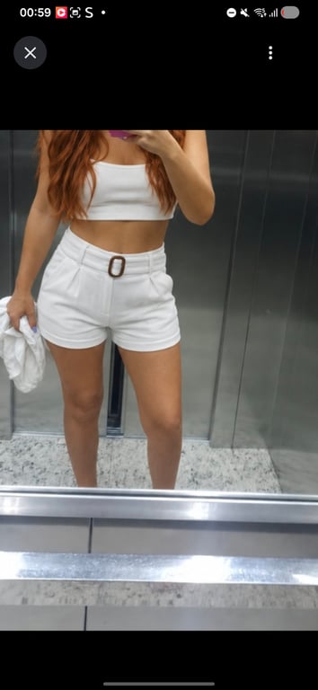 Massagista profissional formada em massagens, tantrica nuru tailandesa