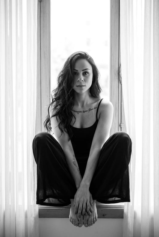 Lilith | Pronto para o feitiço? Você não me encontrou por acaso.