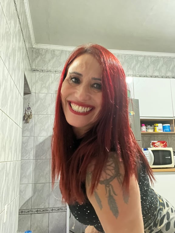 Kate Massoterapeuta que desliza nas suas tensões Massagem nuru em