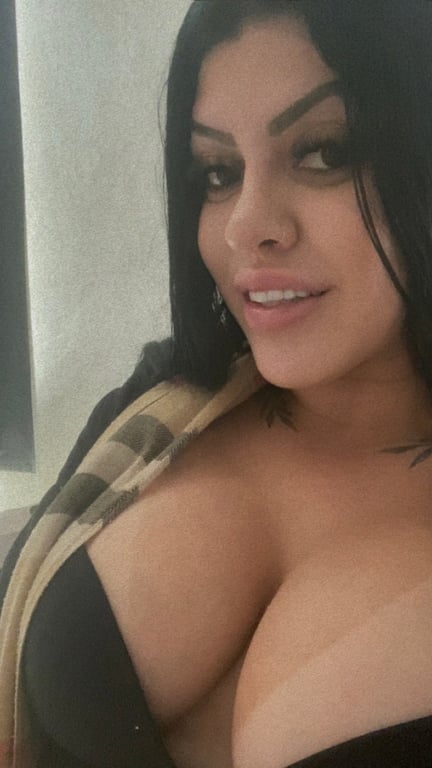 Paula especialista em Massagem Nuru quarta com promoção
