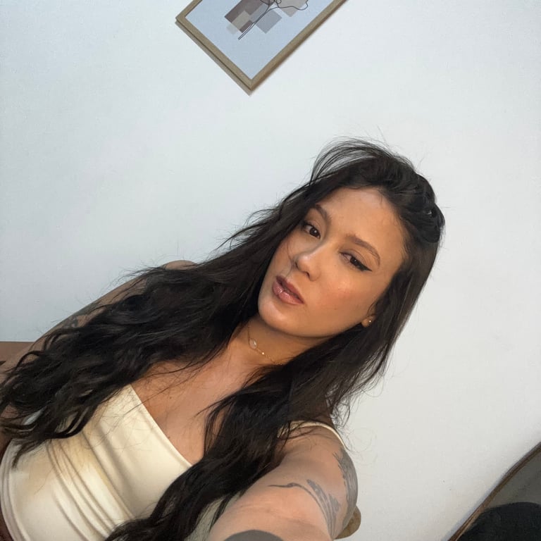 Lua Bianca Relaxamento, conforto e conexão em um ambiente exclusivo. Massagem