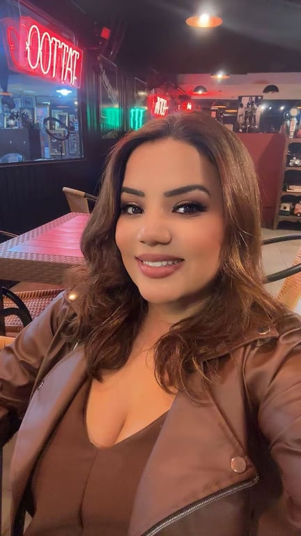 Sarah Narah Tântrica, Nuru, Dominação e Depilação masculina