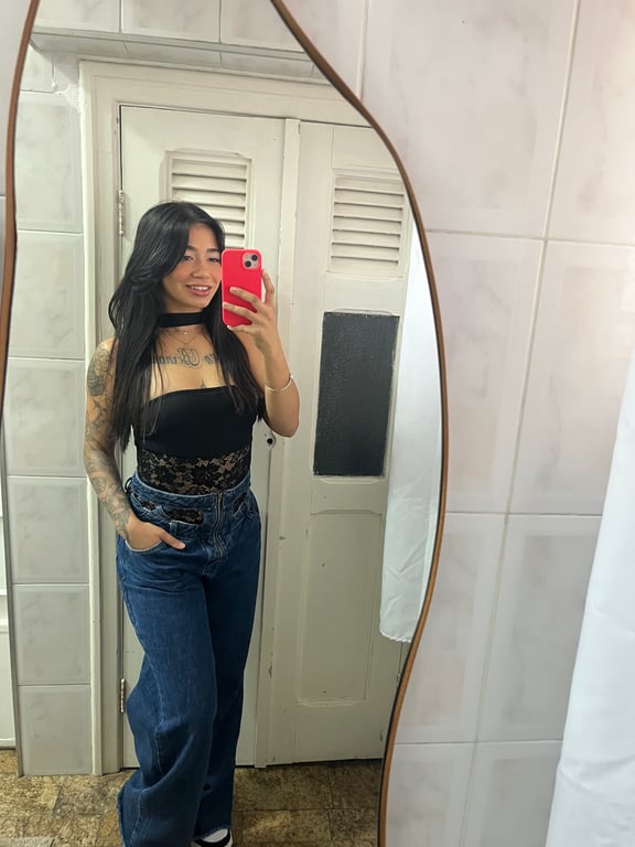 Mirela massoterapeuta venha ter um momento único e inesquecível Massagem