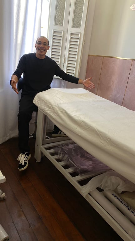 Massagista terapêutico e sexual Massagem tântrica