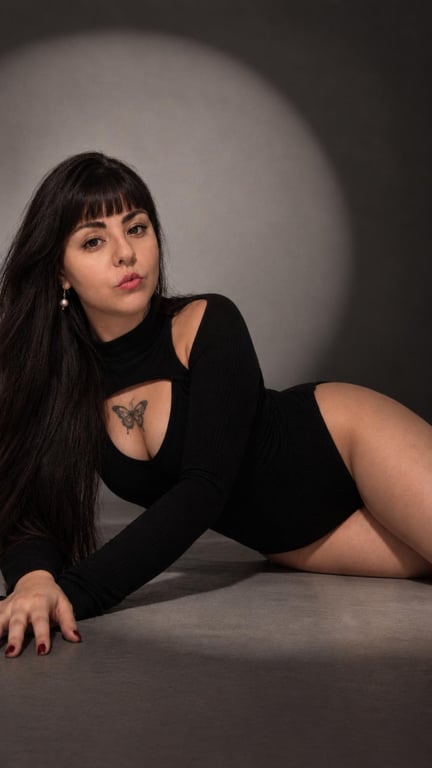 Amanda Charme discrição & requinte novamente em SP