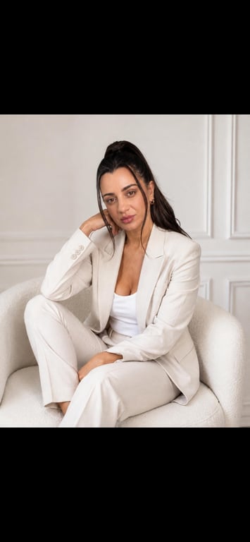Laura Müller massoterapeuta especialista em nuru e tântrica Massagem em