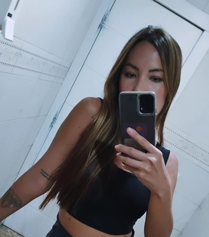 Lara Massoterapeuta/Massagem Tântrica e Depilação