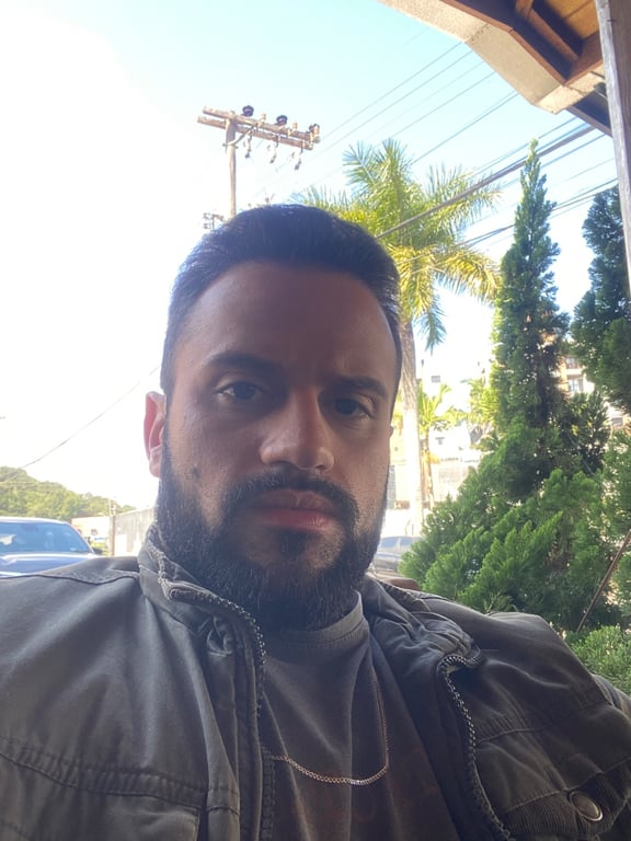 Eros Tantra experiências sensoriais Massagem