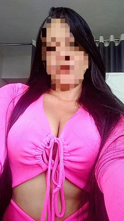 Caroline Silva Terapêuta Tântrica e Massoterapeuta
