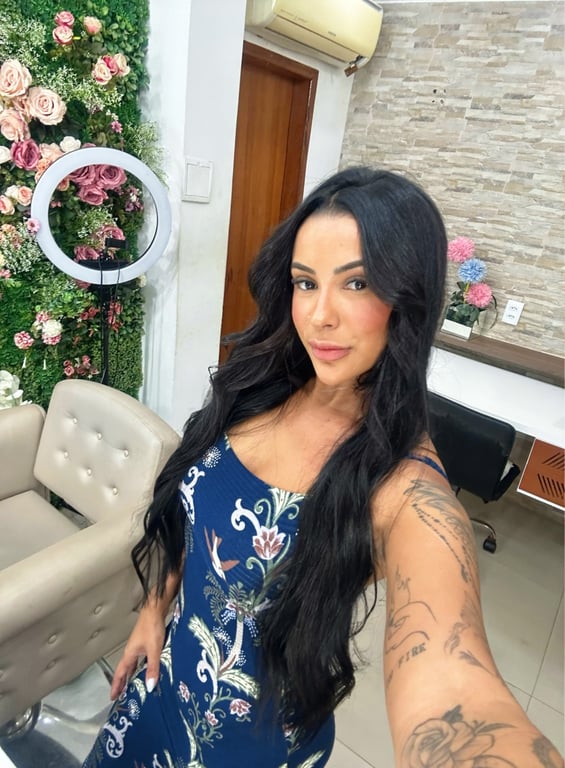 Milla Massagens sensuais sensoriais extremamente simpática