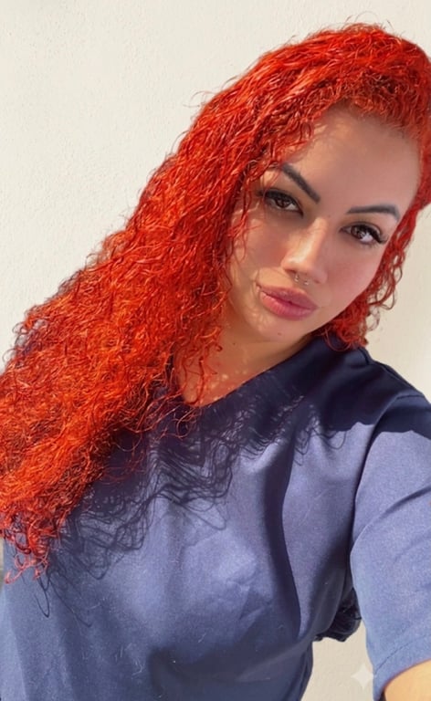 Tamy ! Massagem relaxante com finalização lingam. Massagem tântrica em