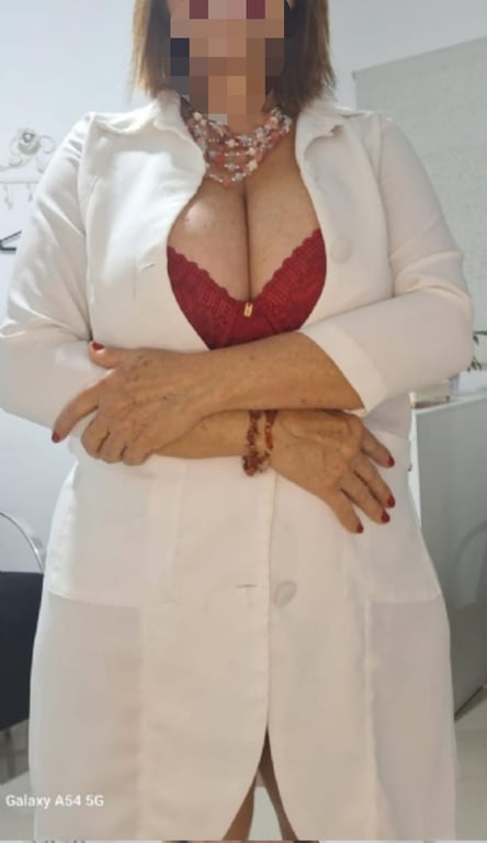 Lara monteiro massagista profissional dom Cabral