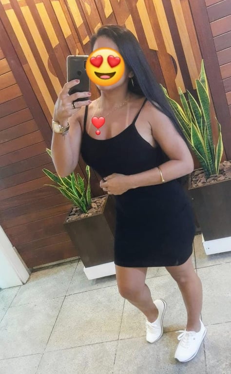 Terapeuta Mya Toque que desperta, entre o relaxar e o sentir!