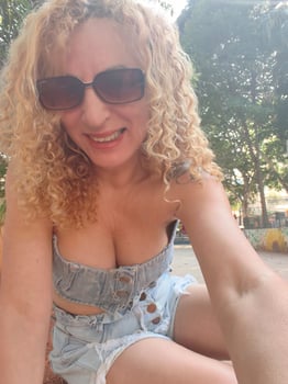 Massagem relaxante, sensuais e depilações