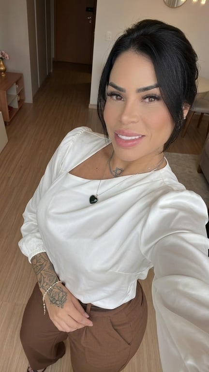 Jade Massoterapeuta Tantra Terapias Corporais e Relaxamento Profund Massagem tântrica