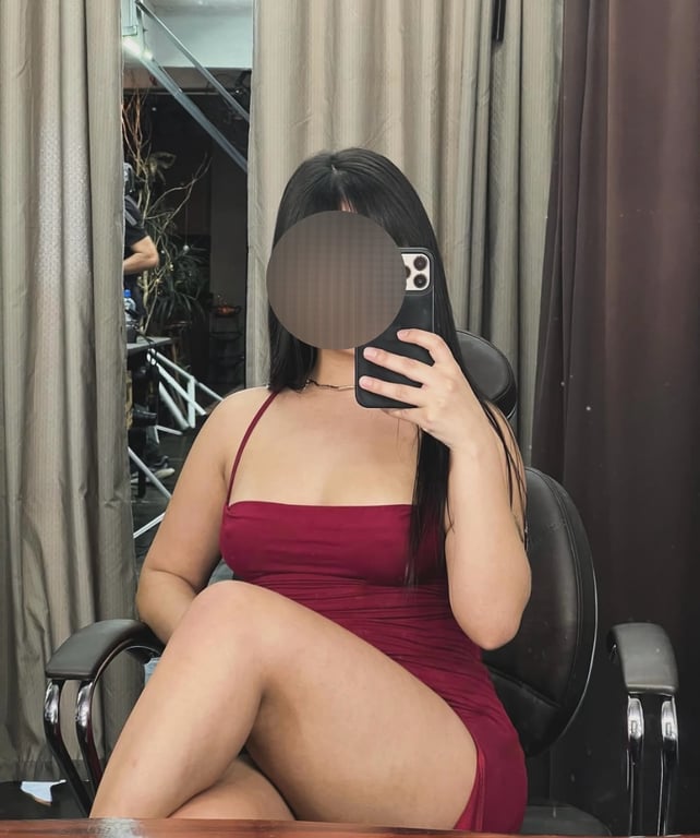 Jade A sua melhor massagem sensual de Curitiba está aqui! Massagem nuru