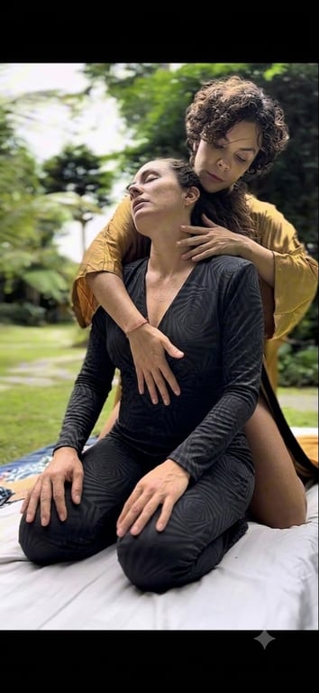 ANNA ZEN VIBES | SUA MUSA & MENTORA Massagem nuru em