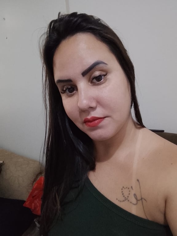 Sarah Mix de Massagens relaxantes e sensuais Massagem tântrica