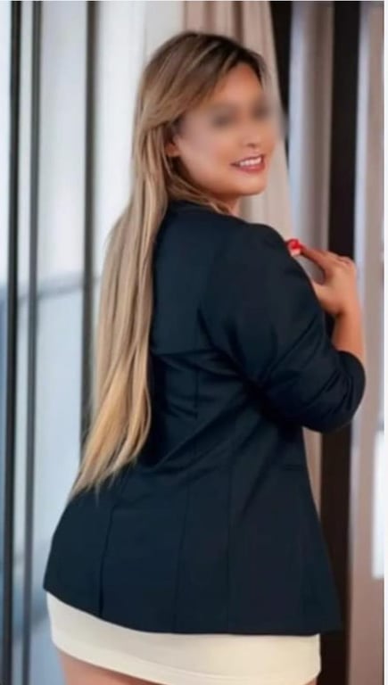 GABI MASSAGEM NURU EXPERIÊNCIA ENVOLVENTE E INESQUECÍVEL Massagista