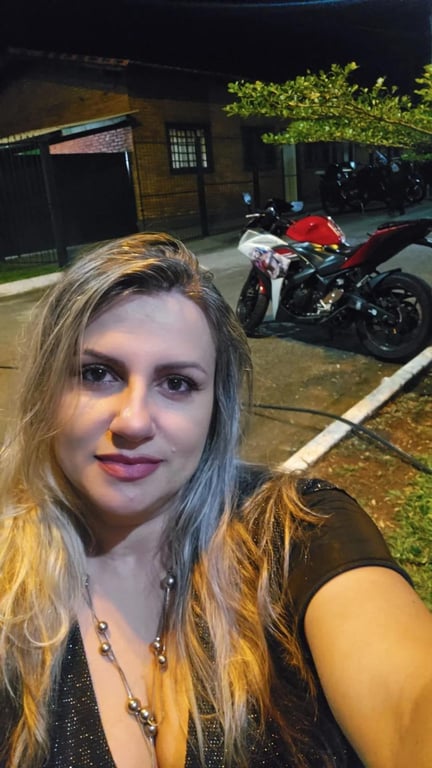 Anny | massoterapeuta profissional e graduada Massagista