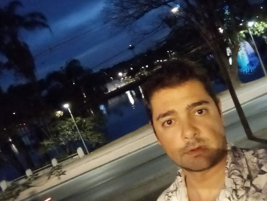 Guilherme BH Gato + para você relaxar e ter seu momento Massagem tântrica