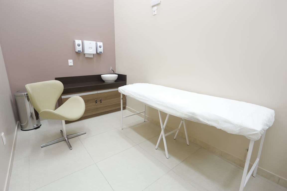 Maitê Lombardi Massagista Completa Massagem em