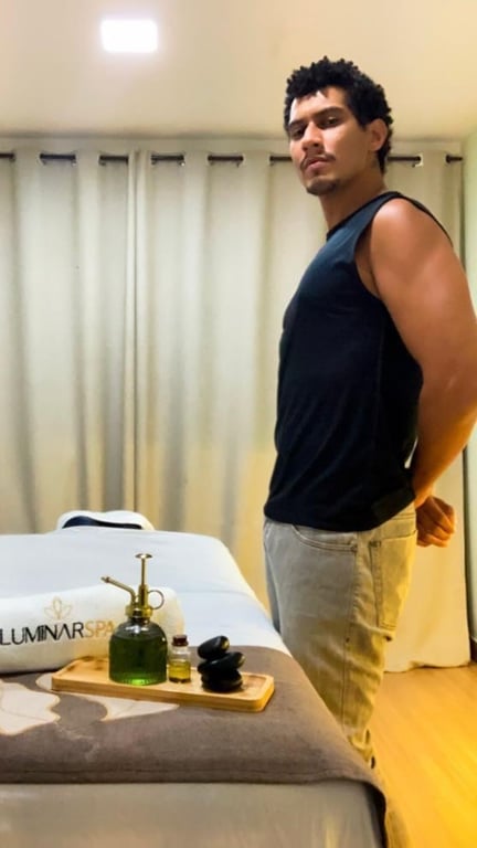 terapeutas Homens Massagem Relaxante, Nuru e Tântrica Massagem sensual em