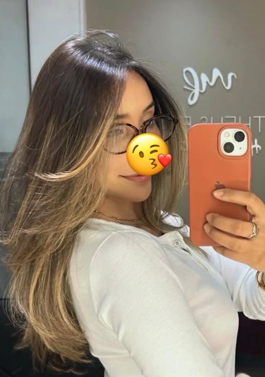 Julia : Cuidado e atenção em cada detalhe Massagem nuru