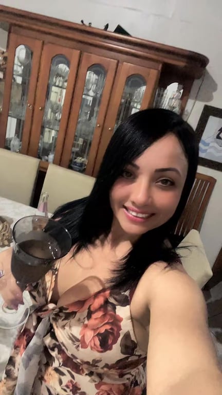 Julia Ferraz | Massoterapeuta Mãos de Fada Massagem em
