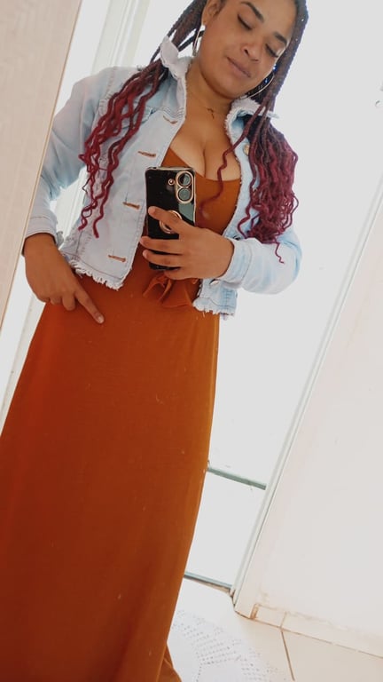 Lilian – Morena experiente atendimento sensual a domicílio ou drive. Massagem tântrica em