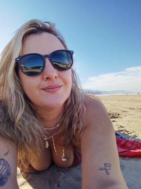 Amanda Moraes – Massagem Terapêutica e Relaxante com Foco em Bem Estar