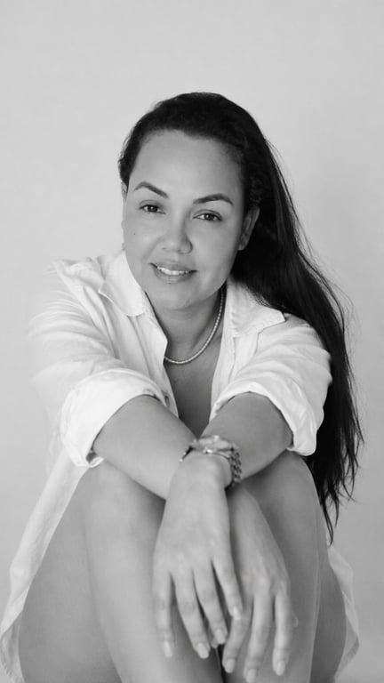 Camile Massagem Tântrica Relaxamento e Experiência Sensorial Massagem sensual