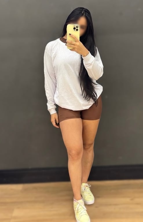 Anne. Massagem tântrica Massagem tântrica