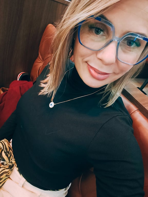 Geovana Massoterapeuta e Terapeuta ! CLIQUE E SAIBA