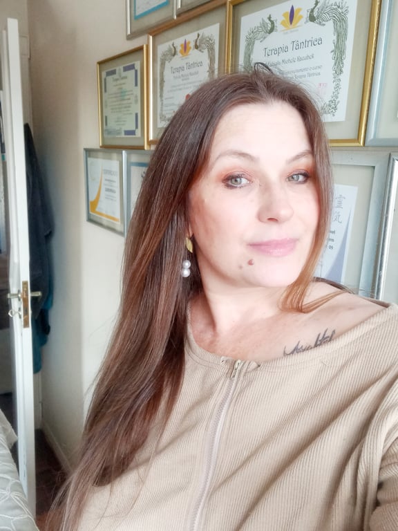 Massagem Curitiba , Relaxante • Terapêutica • Tântrica Massagem