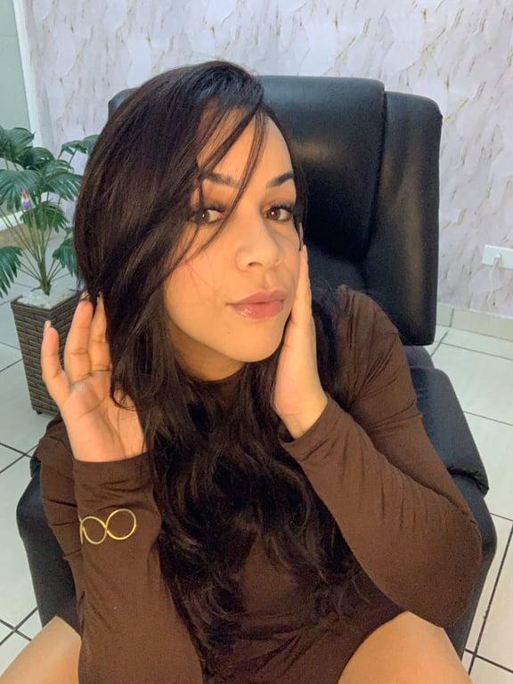 Milena Massagem sensual e nuru Massagem tântrica