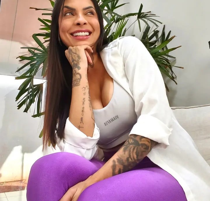 Nicole massagem envolvente e inesquecível Massagem tântrica em