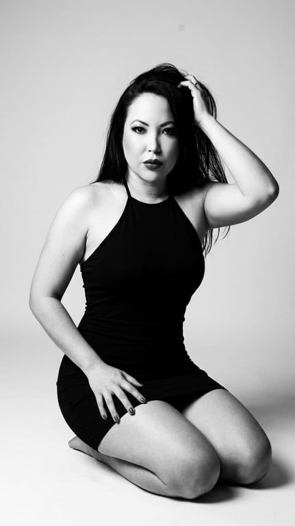 Japonesa massagista Akemi Yumi ∞ I descubra o poder do toque!