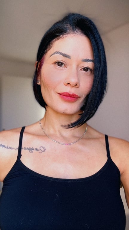 Akemi especialidade em massagem Nuru oriental , tantrica, desportiva