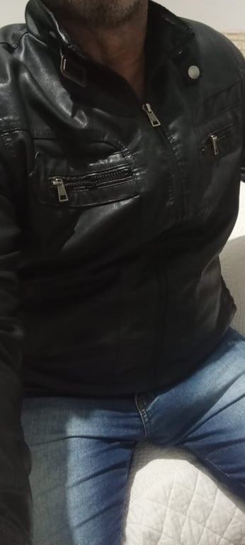 André e Ana somos um casal atedemos juntos trabalhamos com massagem Massagem sensual em