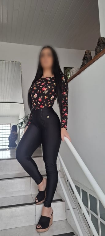 Carol Muniz Massagens Relaxantes e sensuais