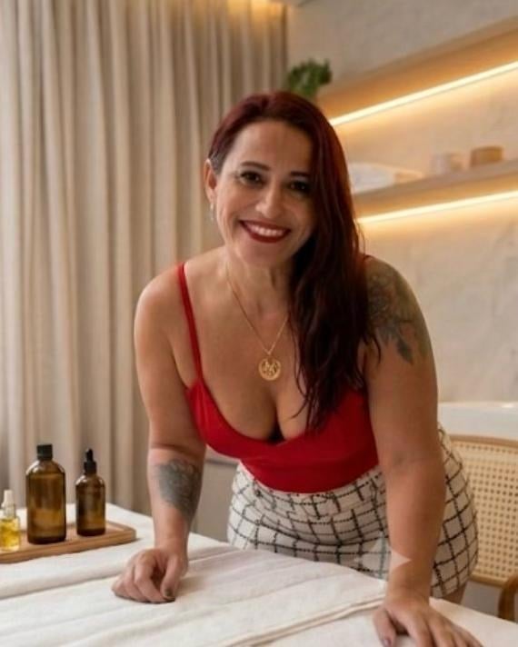 Kate Prem Pavitra Massagens e sensações, venha ficar de pernas bambas